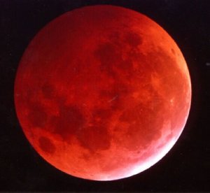 luna-rossa- eclissi